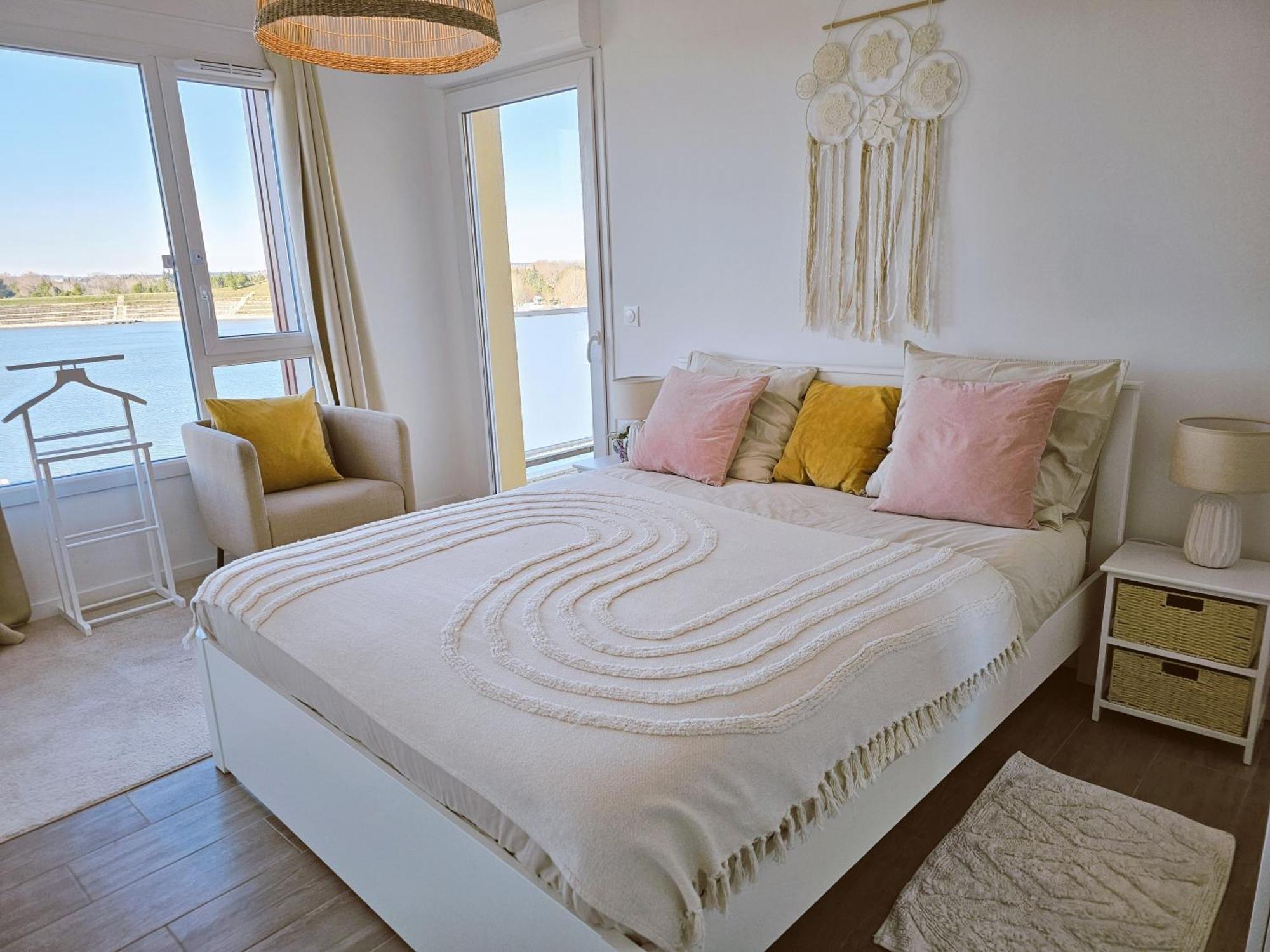 Lakeside Provence - Appartement Classe 4 Etoiles, Vue Sur Le Lac, Parking Sous-Sol, Double Clim Monteux Esterno foto