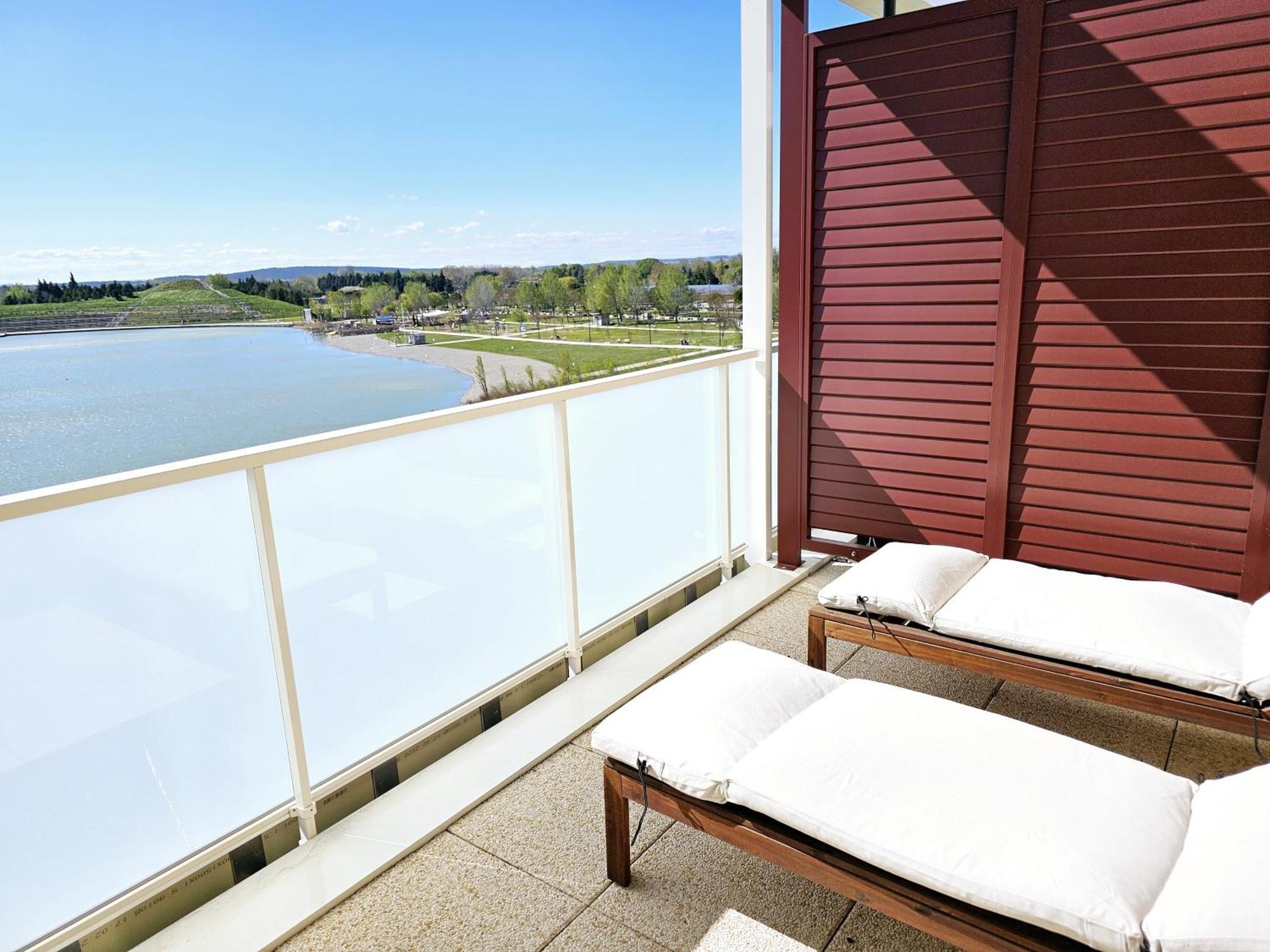 Lakeside Provence - Appartement Classe 4 Etoiles, Vue Sur Le Lac, Parking Sous-Sol, Double Clim Monteux Esterno foto