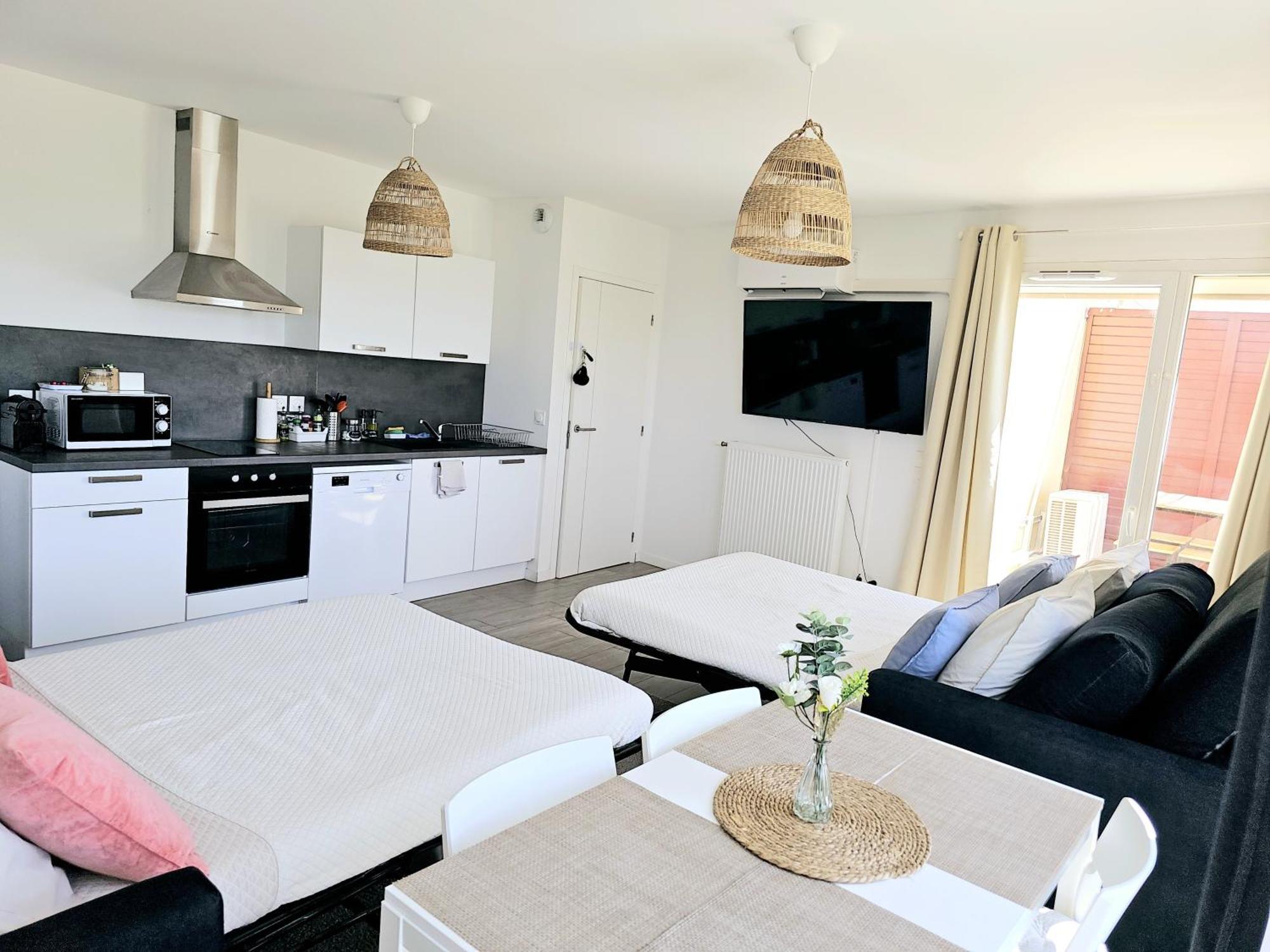 Lakeside Provence - Appartement Classe 4 Etoiles, Vue Sur Le Lac, Parking Sous-Sol, Double Clim Monteux Esterno foto