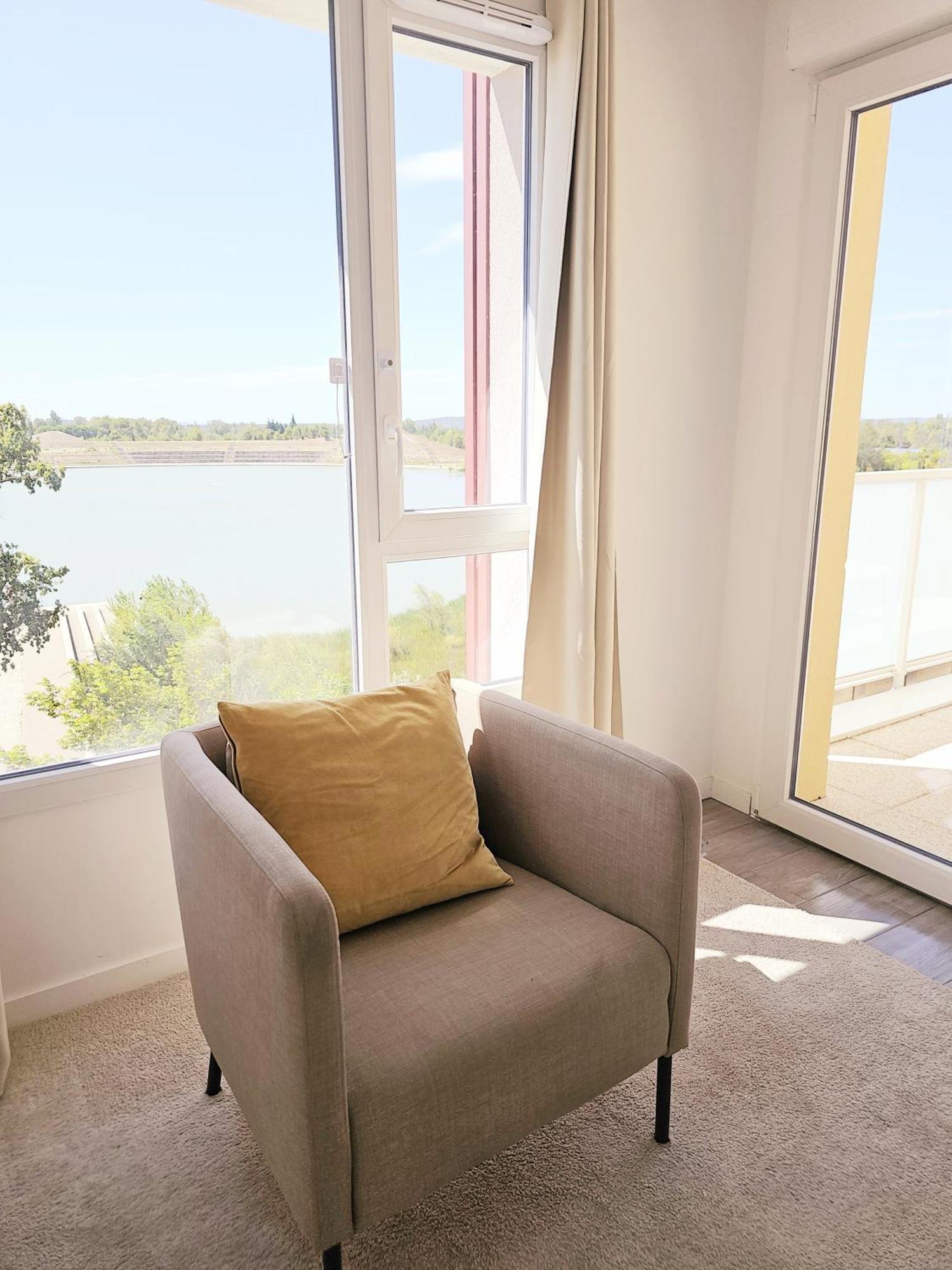 Lakeside Provence - Appartement Classe 4 Etoiles, Vue Sur Le Lac, Parking Sous-Sol, Double Clim Monteux Esterno foto